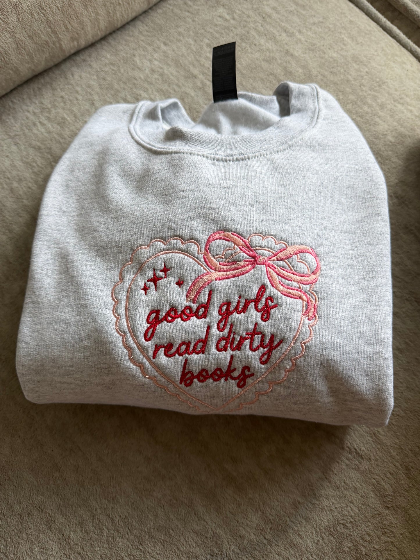 RTS Good Girls Read Spicy books (medium)