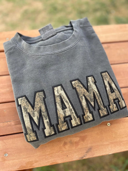 Dark Camo Mama charcoal tee