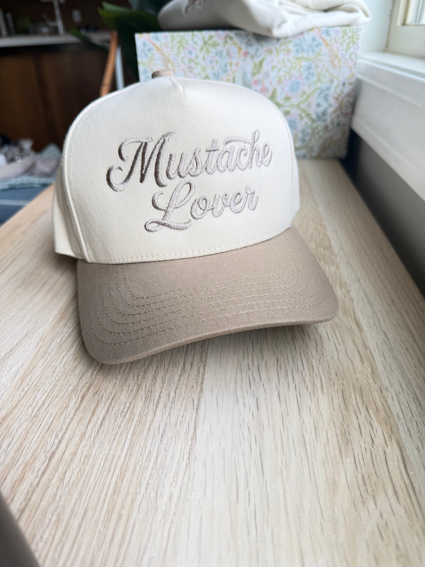 Mustache Lover Script Hat Monochrome Beige