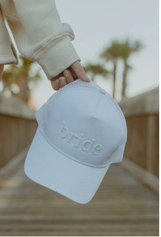 Bride Puff Trucker